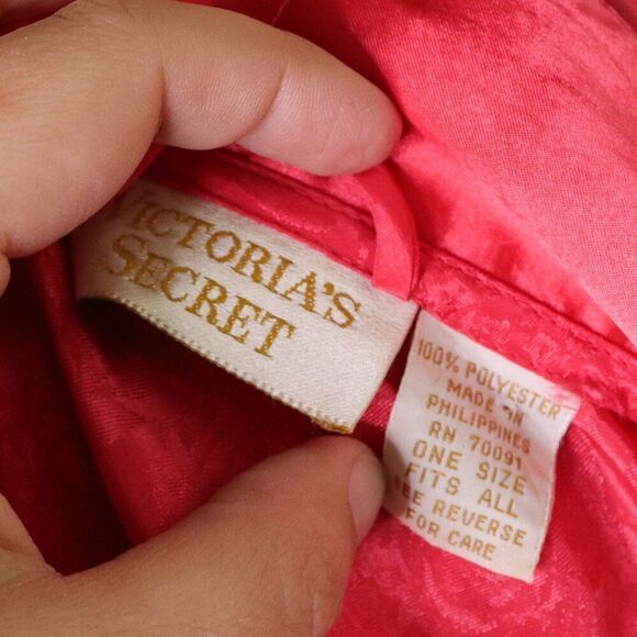 Victoria's Secret | Vintage Embossed Satin Robe One Size - Picture 6 of 7